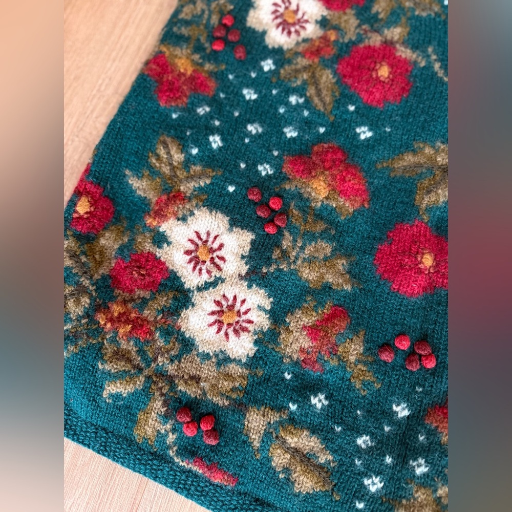 Vintage Laura Ashley Wool Sweater Holiday Floral Knit Small - Picture 9 of 11